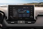 Toyota RAV4 XLE AWD 2018 года (NA)
